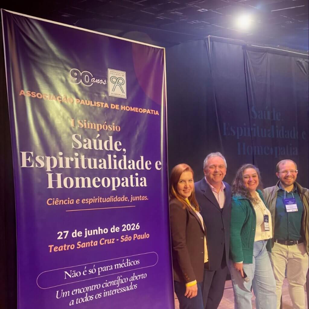 I Simpósio “Saúde, Espiritualidade e Homeopatia” reúne ciência e espiritualidade no Teatro Santa Cruz